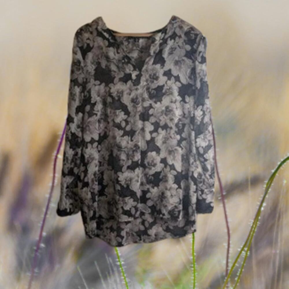 Ellen Tracy Large sheer long sleeve polyester black and white floral blouse.